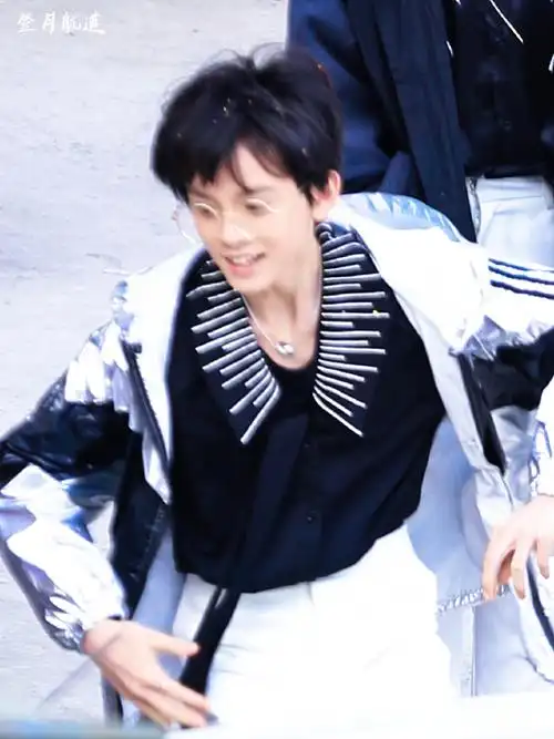 给左航许个星愿##tf家族三代出道战官宣##直到登陆那天##左航 拾怂