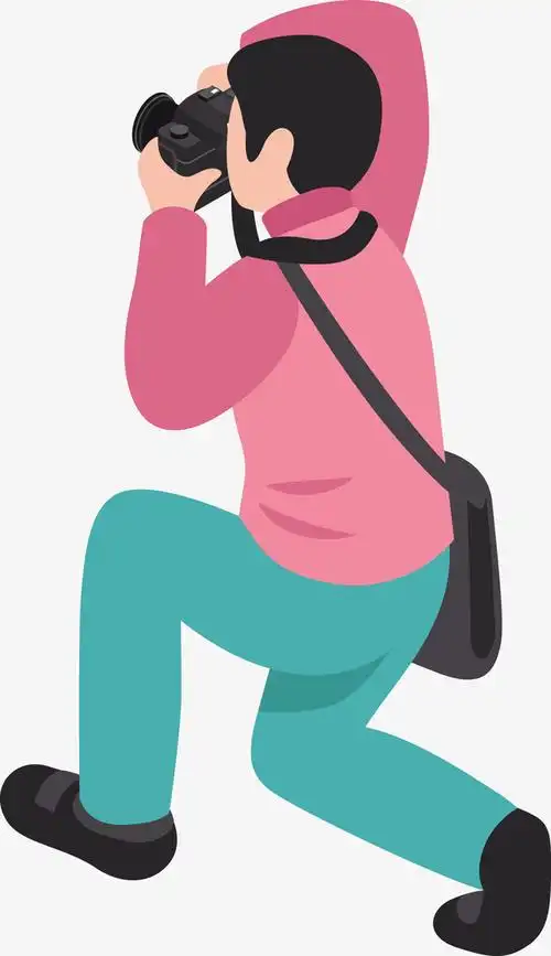 一个正在拍照的小男孩