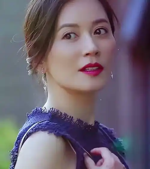 俞飞鸿:52岁未婚未育,自由的生活为什么需要"结婚"?_仙子_电影_父母