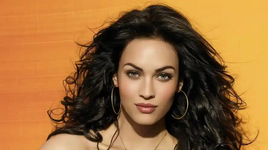 性感女神梅根·福克斯桌面壁纸高清大图预览1920x1080_欧美明星下载