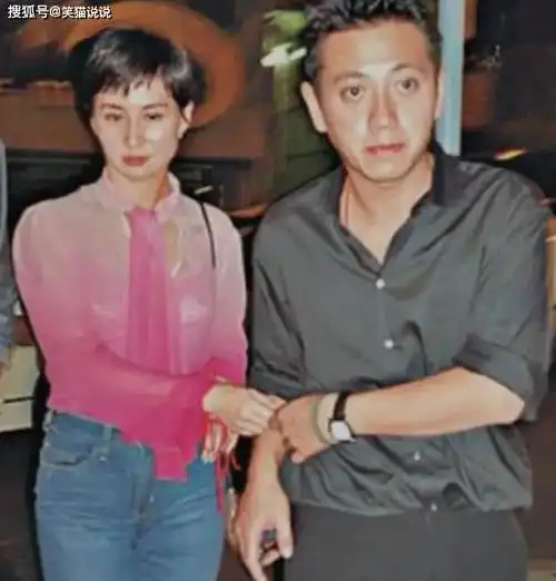 西装革履好儒雅,杨其龙头发花白显疲态_何超琼_网友_龙的