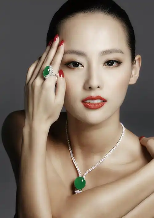 这样戴"翡翠",男神不追你都难!