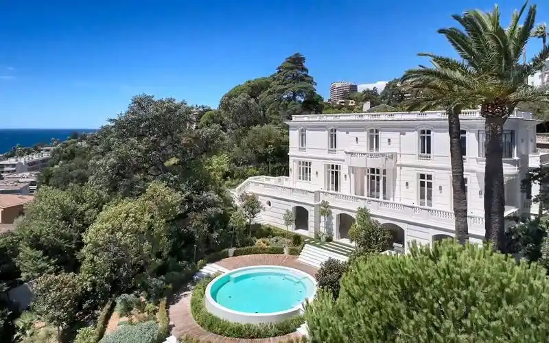 法国戛纳14亿元海景别墅法国古典主义浪漫风格建筑外观法式新古典风格