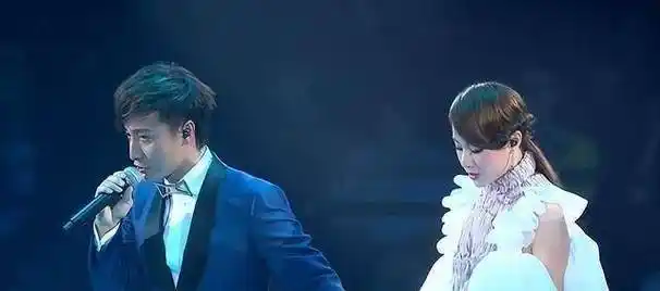 方力申被曝新恋情,女方是小他15岁港姐冠军,外貌与长相出众_邓丽欣