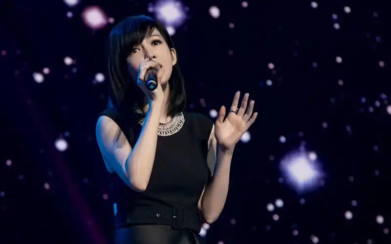 周慧敏～最爱-沃尔沃s90 1400w功率 19扬声器 宝华韦健音响