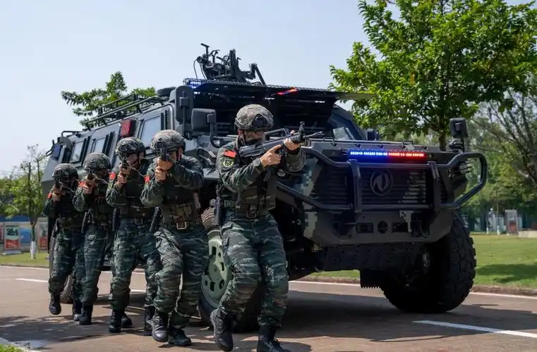 武警广西总队钦州支队:真打实备锤炼特战尖兵 - 中国军网