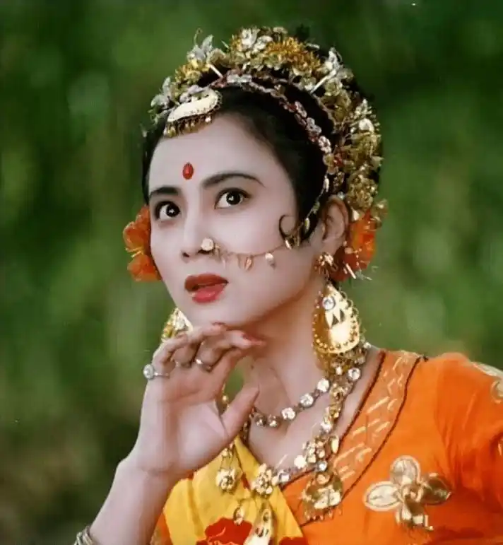 87版西游记玉兔精扮演者甜歌皇后李玲玉57岁了小朋友看到我都叫我玉兔