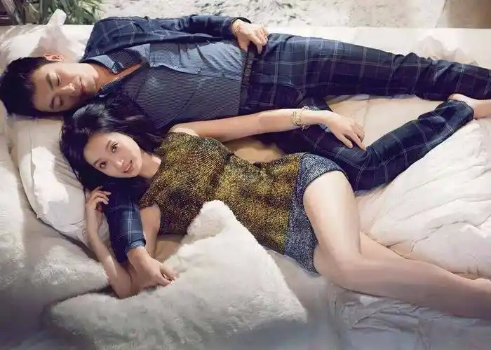 演员朱亚文,妻子结婚8年不会做饭,做2个女儿的爸爸也