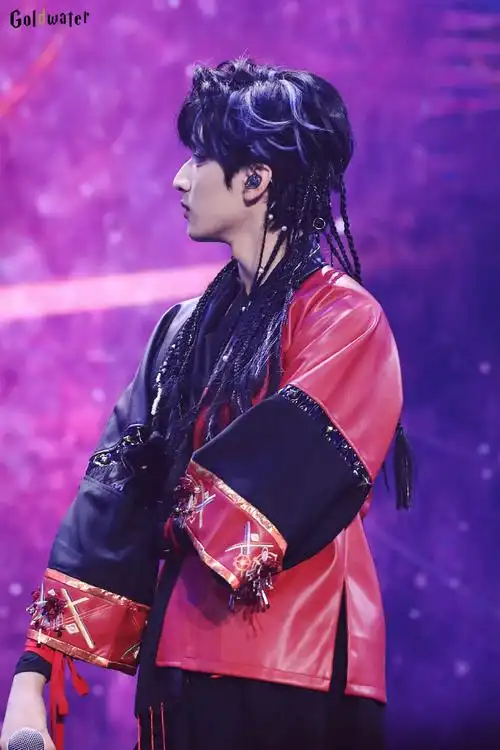 严浩翔 养成系rapper之光##严浩翔刀马旦舞台##少年onfire第二季