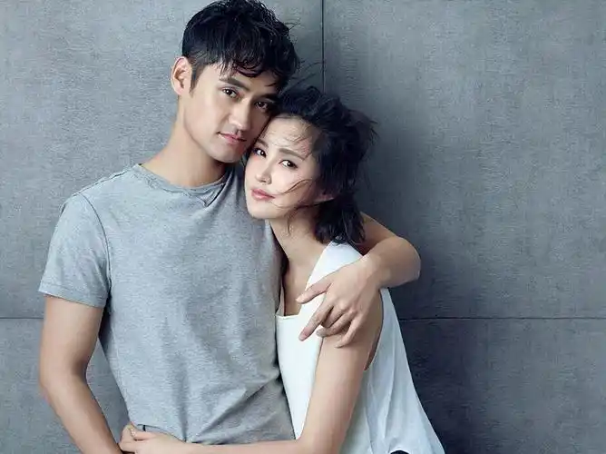 娱乐圈怕老婆的4位男明星,袁弘吃妻子剩饭,李承铉负责带娃