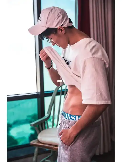 全网腹肌挑战你觉得怎么样