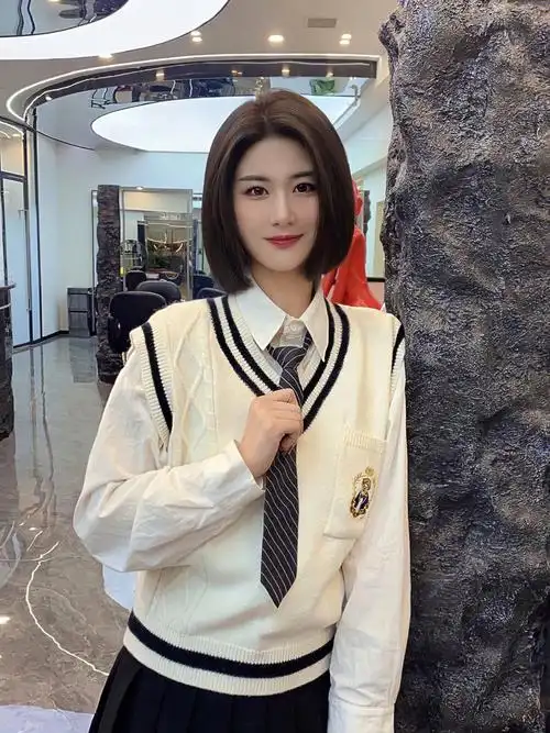 高级 适合亚洲人肤色#一刀切短发  #减龄短发  #女生发型参考  #娄底