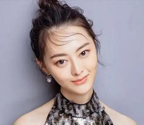 陈格(陈格个人资料简介照片)-扣扣生活网