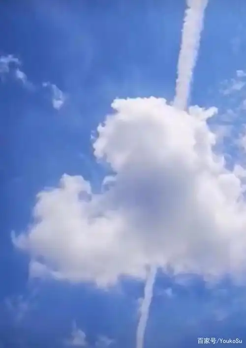广州上空惊现爱心云,天空都变得浪漫了!