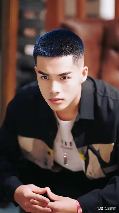 男发别乱剪,选这4种就ok,时尚精神真帅气_发型_头发_男士