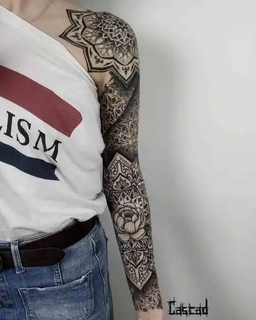 点刺风格图腾花臂纹身图案