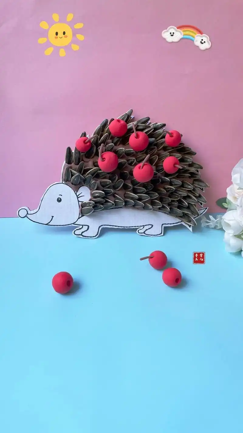 秋天主题创意手工小刺猬.秋天了,用瓜子做个可爱的小刺猬#亲子 - 抖音