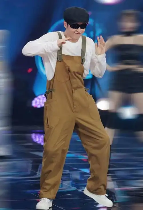 《蒙面舞王》半决赛开启 张海宇连续两次舞台最佳大获好评-舞儿网