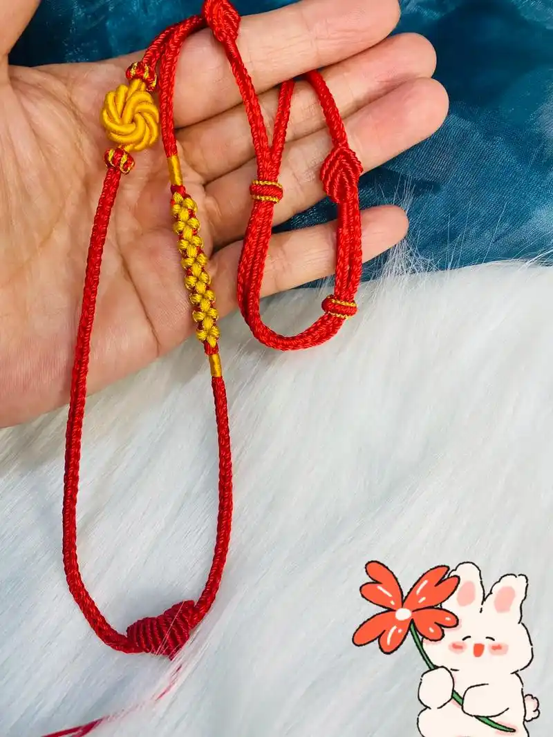 #我的手工作品 手工编织项链绳#项链绳编织 #开启一年好运 - 抖音