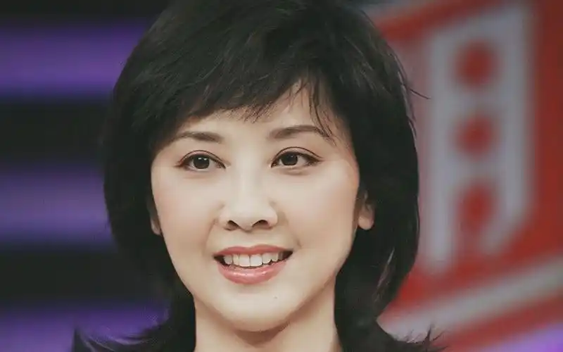 【朱琳 】《女人香》宣传词