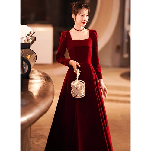 敬酒服新娘简约2022新款酒红色平时可穿订婚连衣裙丝绒气质回门服