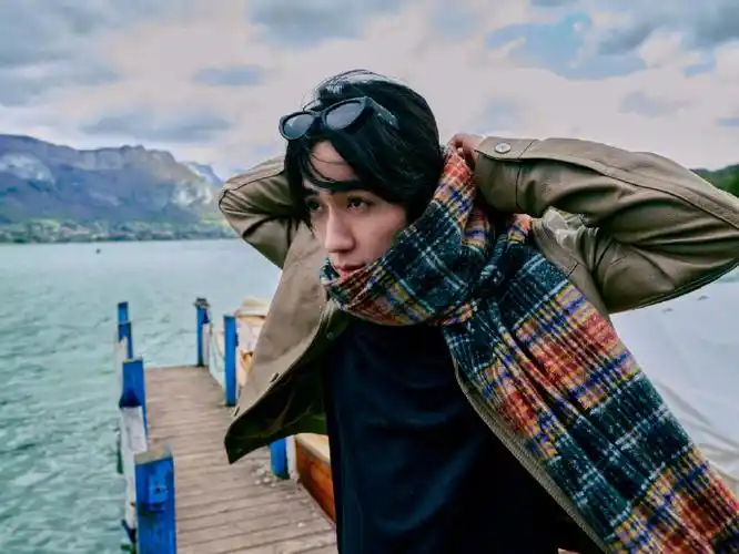 朱一龙胶片照##亿点曝光计划