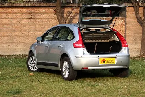 东风雪铁龙世嘉外观图片