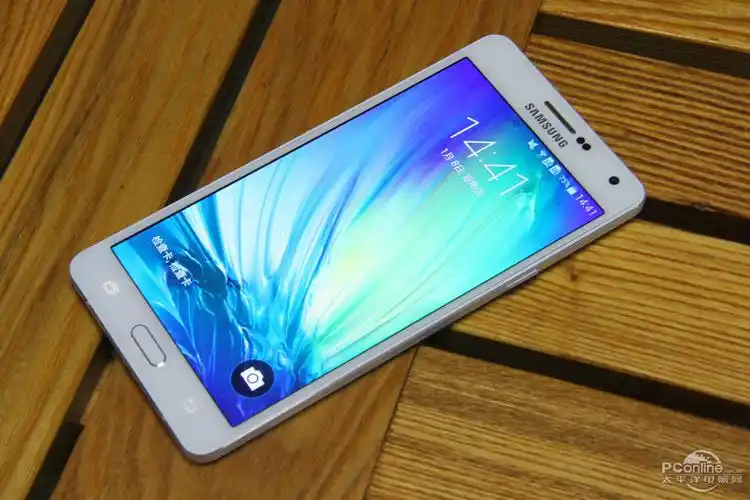 55寸八核纤薄机三星galaxya7真机图赏