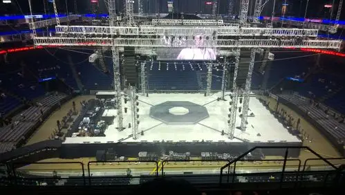 上海梅德赛斯奔驰文化中心507看台7排6号座位置如何