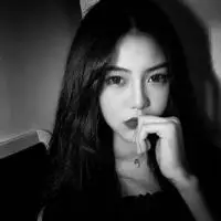 小红书黑白霸气酷酷的女生头像,超拽!_微信头像图片大全