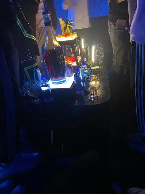 50张本人喝酒图希望用的上