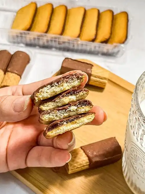 巧克力夹心饼干天花板巧克力脑袋冲