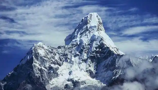 喜马拉雅中间竟是空的?扑朔迷离的事件背后隐藏着怎样的现实?