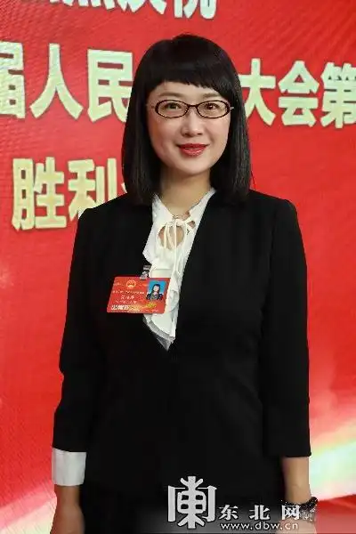 省人大代表黄建萍.