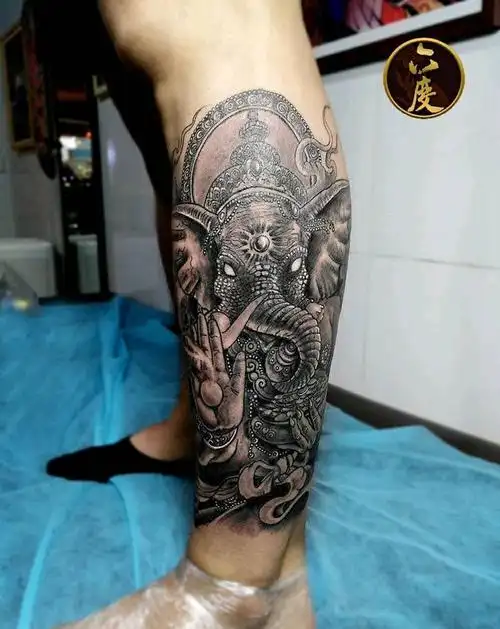 纹身师:曹君宇纹身店:六度刺青龙纹身图片_手臂新传统纹身图案tag标签