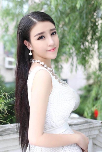 57kg性别:女国籍:中国籍贯:吉林胸围:c语言:中文英语职业:平面模特