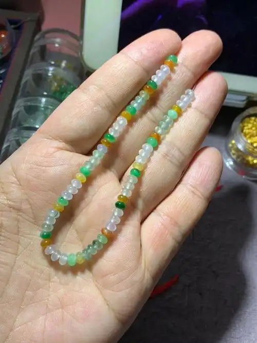 彩虹色翡翠算盘珠手串