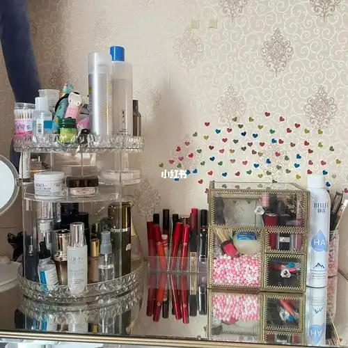 梳妆台化妆品