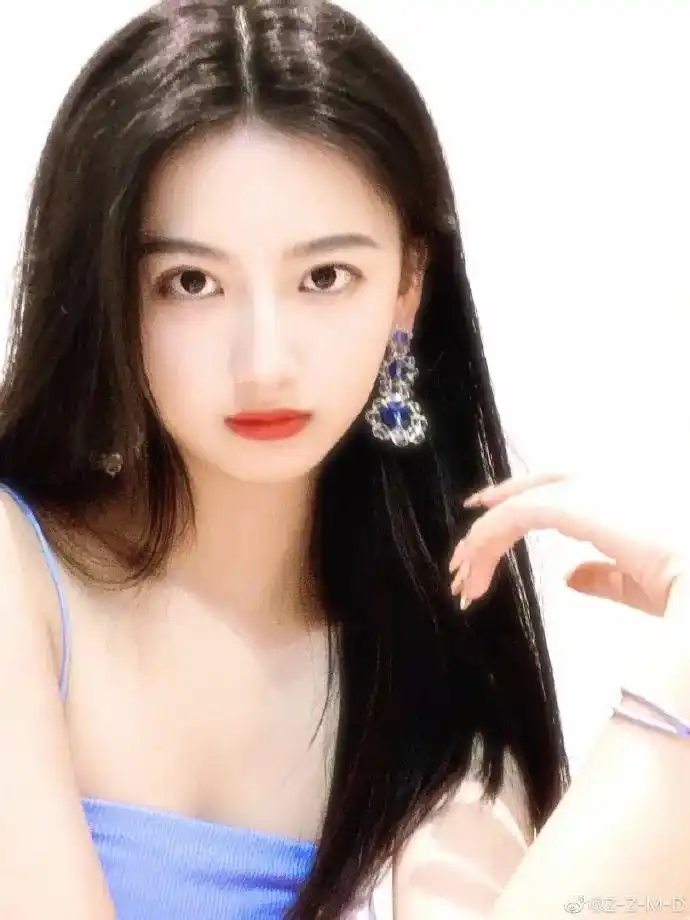 半藏森林高调复出