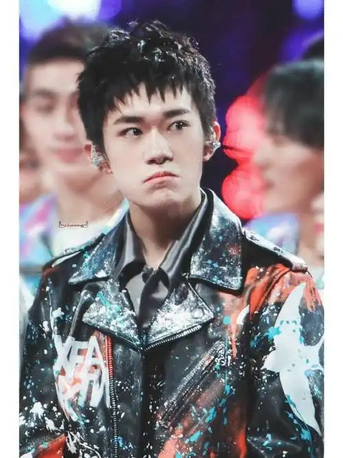 易烊千玺 yyqx 四字弟弟#  易烊千玺 短发