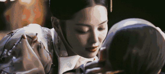 当"炮灰"这么久,终于轮到他们火了!_谭卓