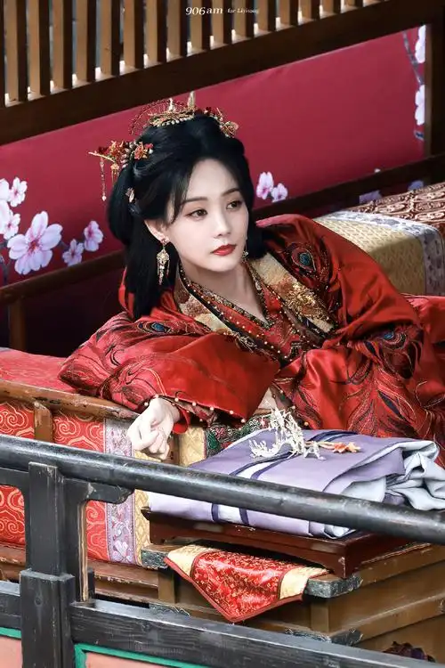 李一桐超话#李一桐云秀行#你好,结婚@李一桐q