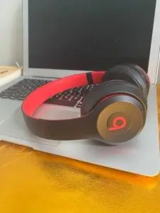 beats solo3十周年黑红 头戴式蓝牙耳机solo3魔