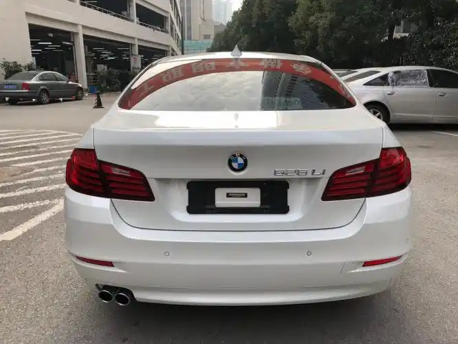 【上海】2015年12月 宝马 宝马5系 525li 2.0t 领先型 手自一体
