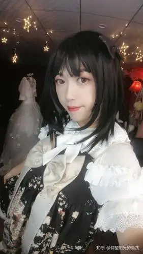 女生都是怎么看女装大佬的?