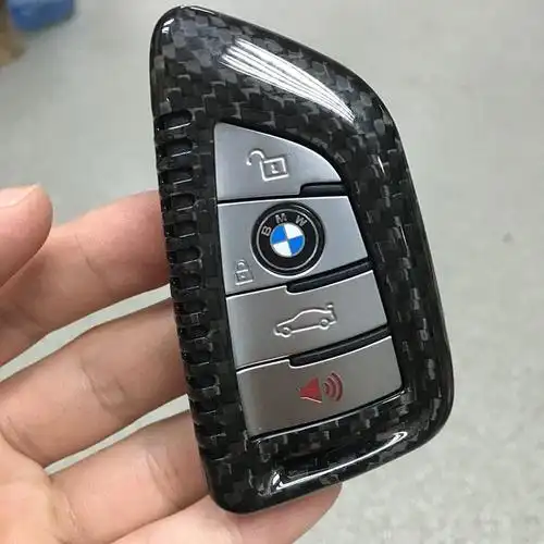 1用机jī械钥匙直接插到门的钥匙孔里,可kě开车chē门和锁车chē门