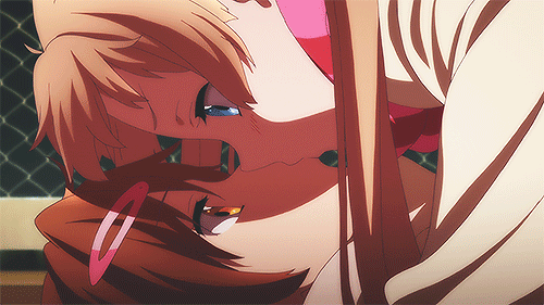 动漫亲吻投入浪漫gif动图_动态图_表情包下载_soogif