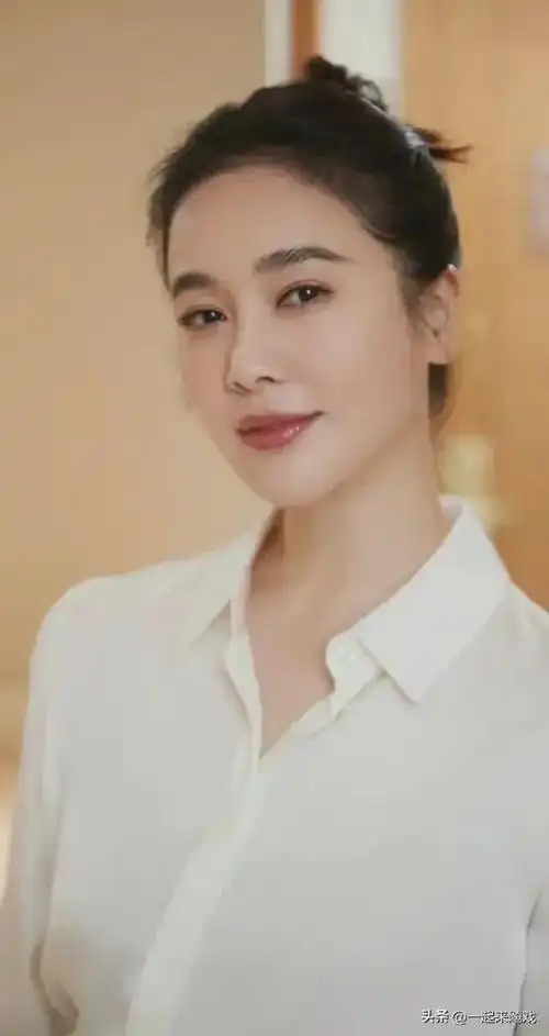 氧气美女左小青不带侵略性的美