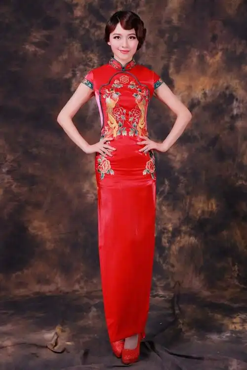 新娘红旗袍