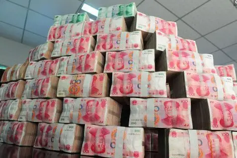 伟鸽说创业若中了1000万富人穷人都会怎么处置这些钱呢